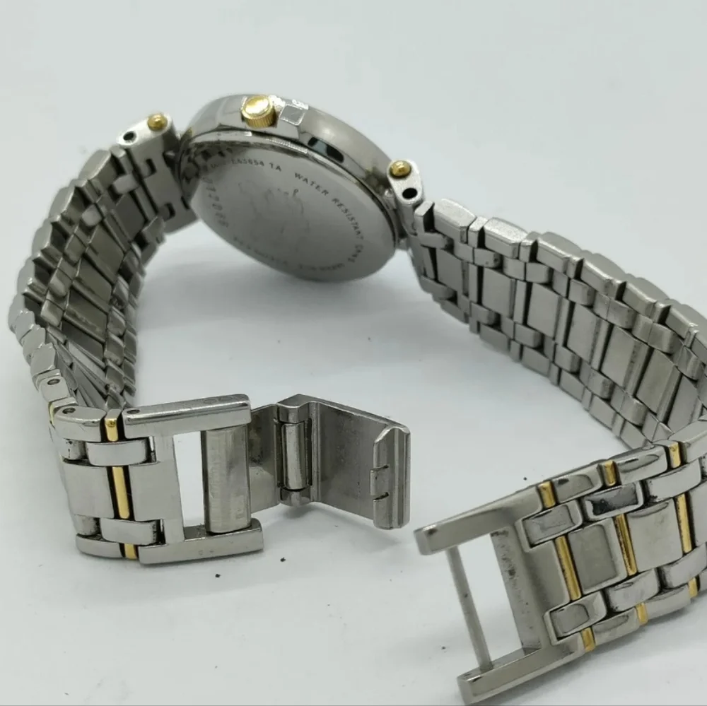 Burberry Watch 4610-E63654 23.7mm Women's Whites X Silver